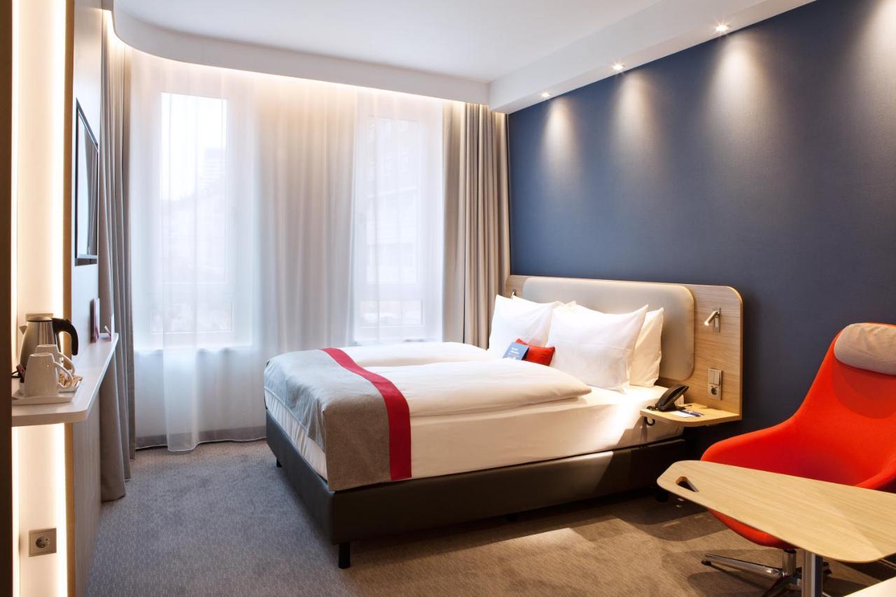 Holiday Inn Express - Goeppingen By Ihg Bagian luar foto