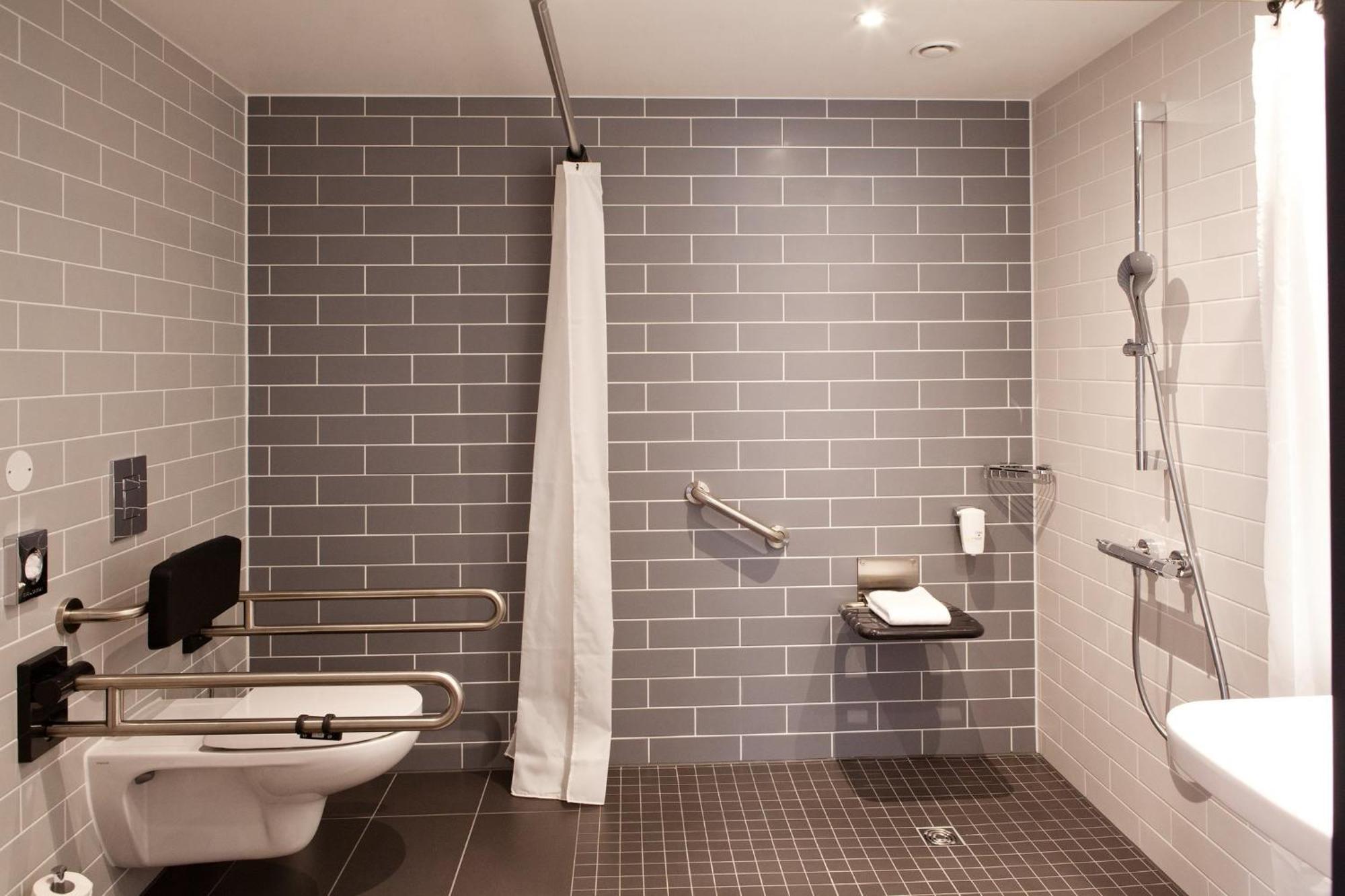 Holiday Inn Express - Goeppingen By Ihg Bagian luar foto